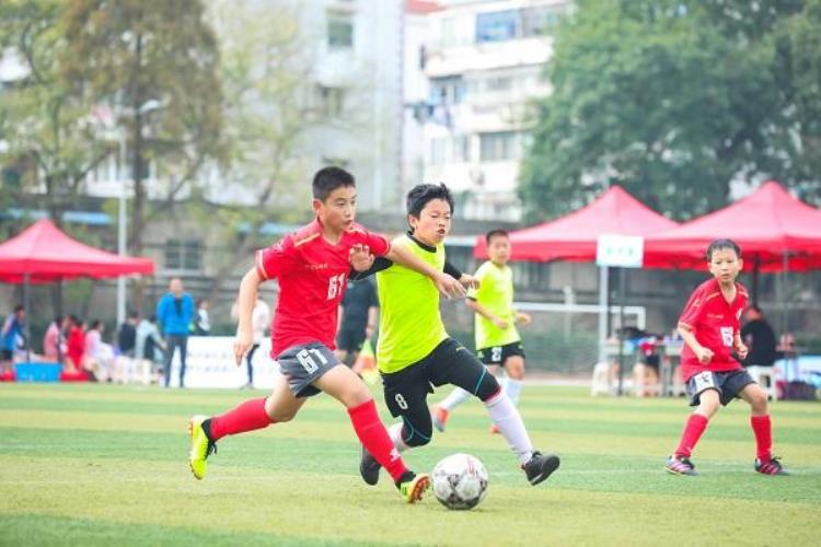 2019杨思中学杯上海青少年足球邀请赛成功举办